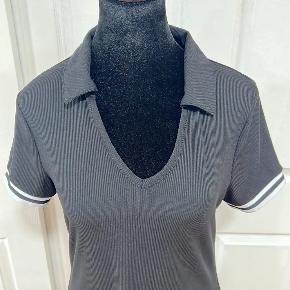 EUC❤️beautiful black dress - Picture 4 of 10